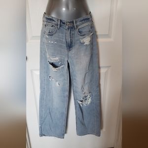 NWOT - American Eagle - skater jean - size 00 x-short